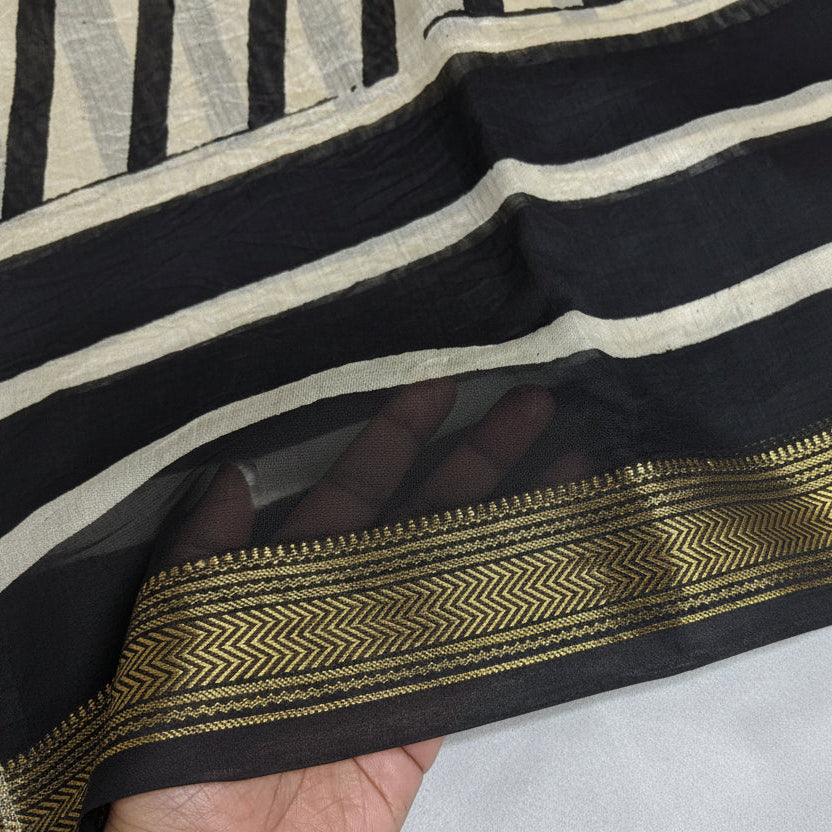 White Cadence Maheswari Silk Saree