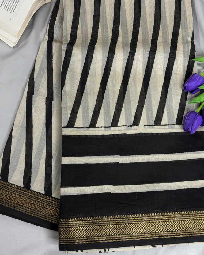White Cadence Maheswari Silk Saree