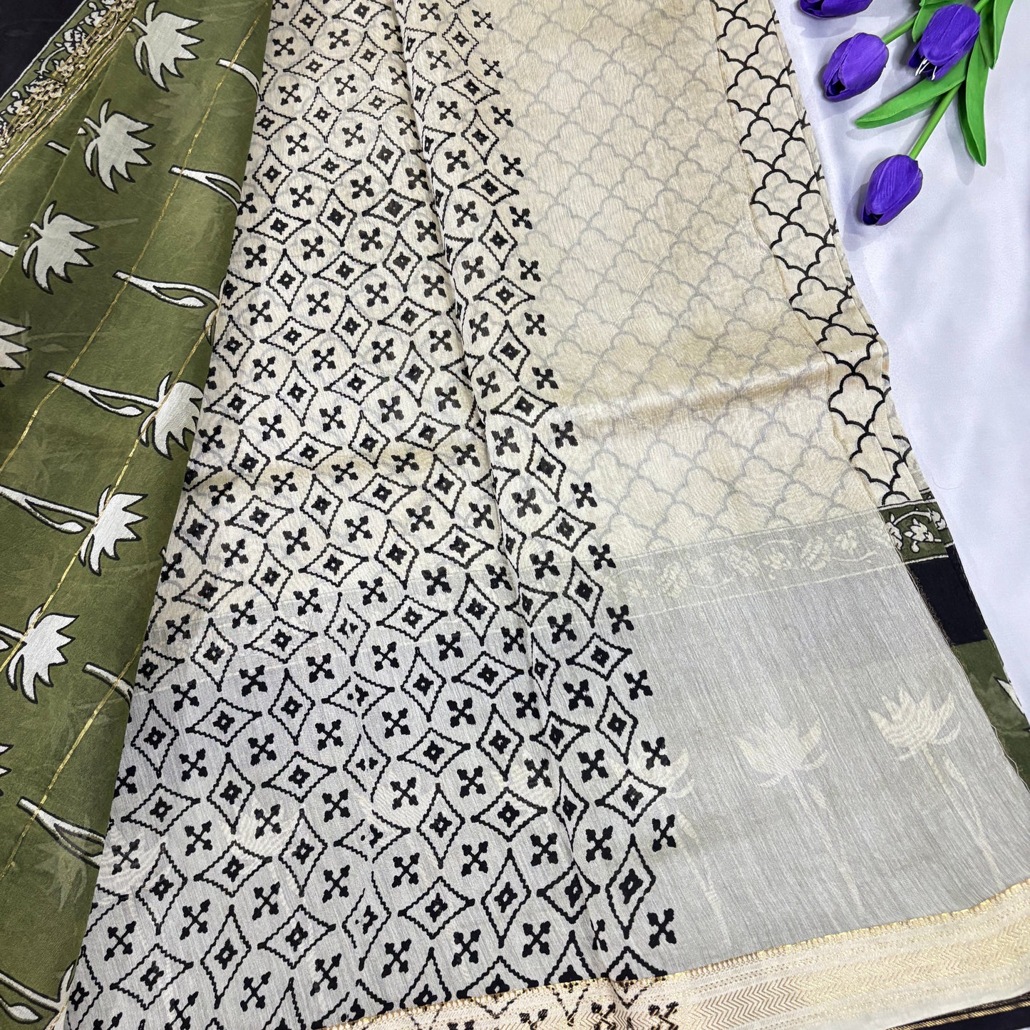 Ivory Verde Maheswari Silk Saree