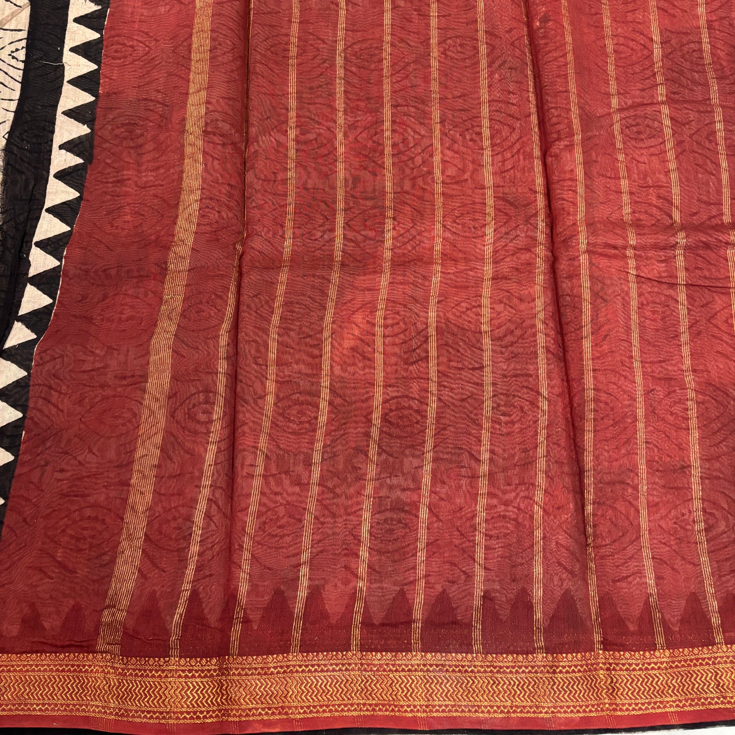Ivory Aurea Maheswari Silk Saree