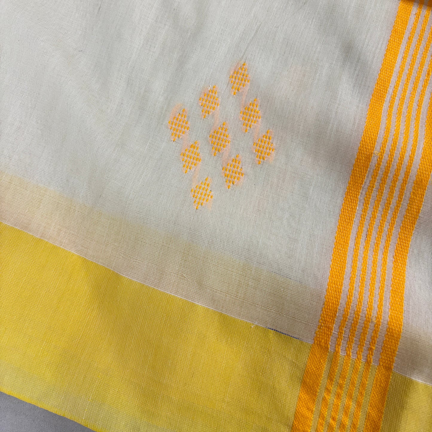 White Élan Woven Cotton Saree